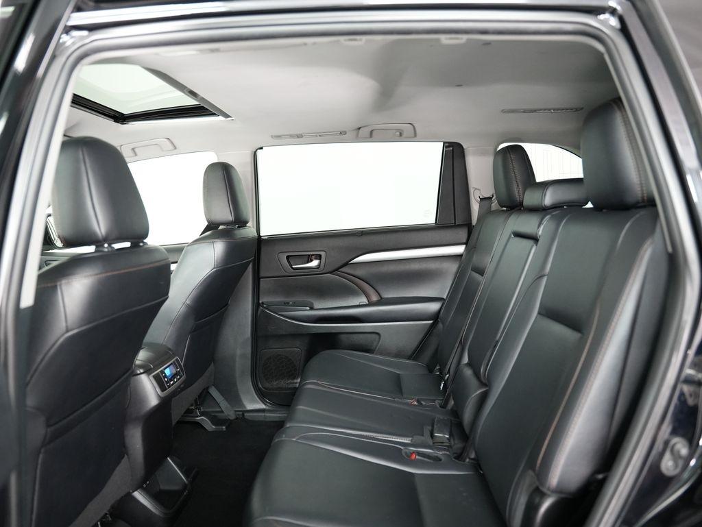 Toyota Highlander XLE V6 AWD (Natl) 2019