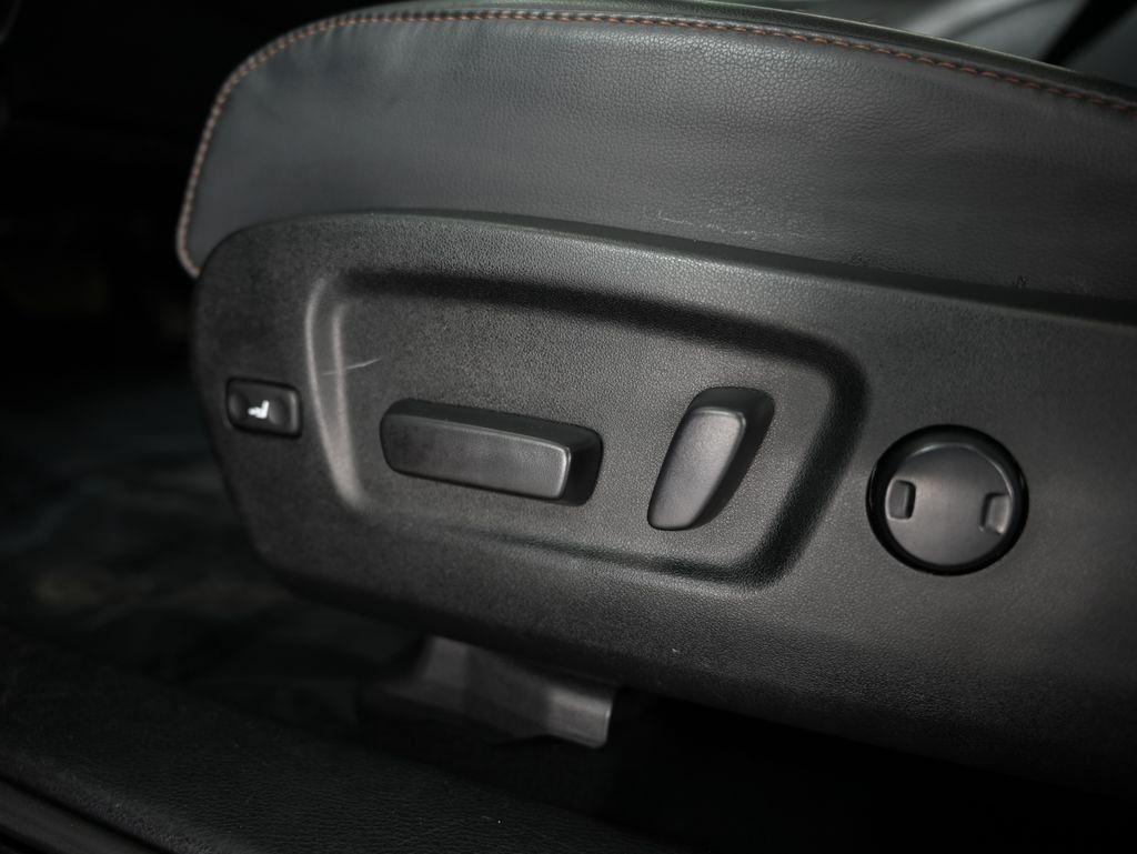 Toyota Highlander XLE V6 AWD (Natl) 2019