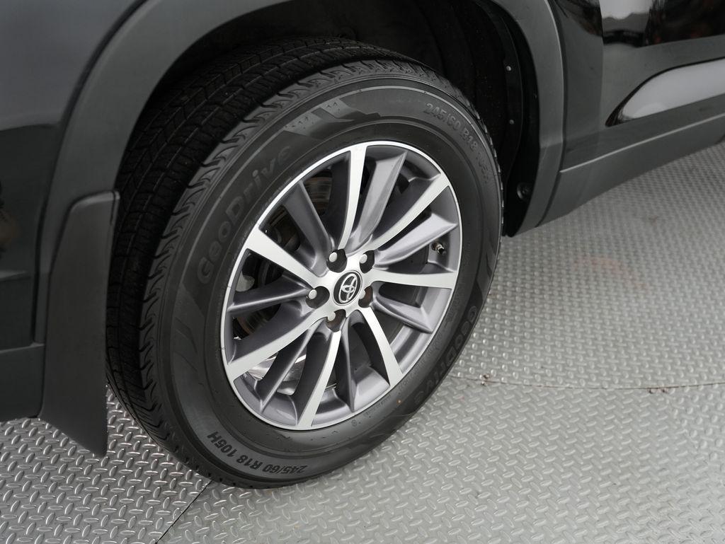 Toyota Highlander XLE V6 AWD (Natl) 2019