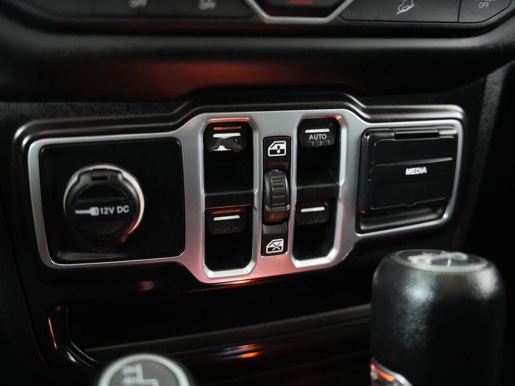 Jeep Wrangler Unlimited Sahara 4x4 2018