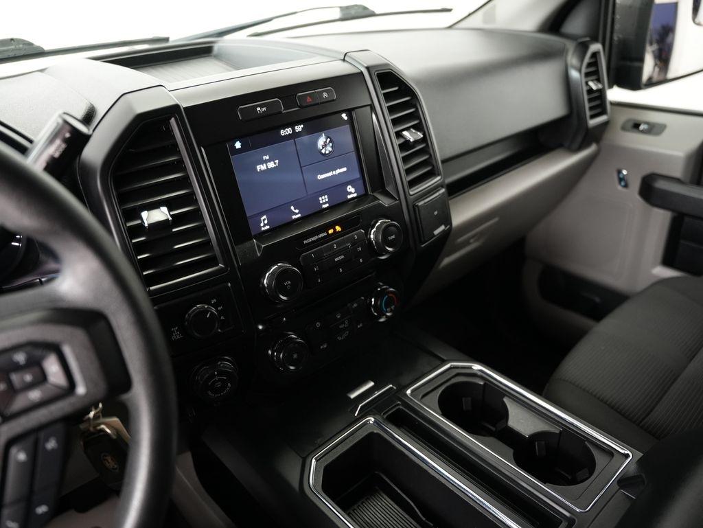 Ford F-150 Lariat 4WD SuperCrew 5.5' Box 2018