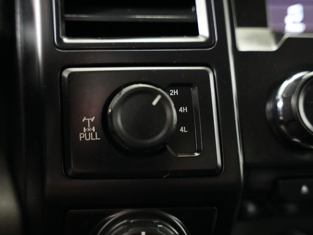 Ford F-150 Lariat 4WD SuperCrew 5.5' Box 2018