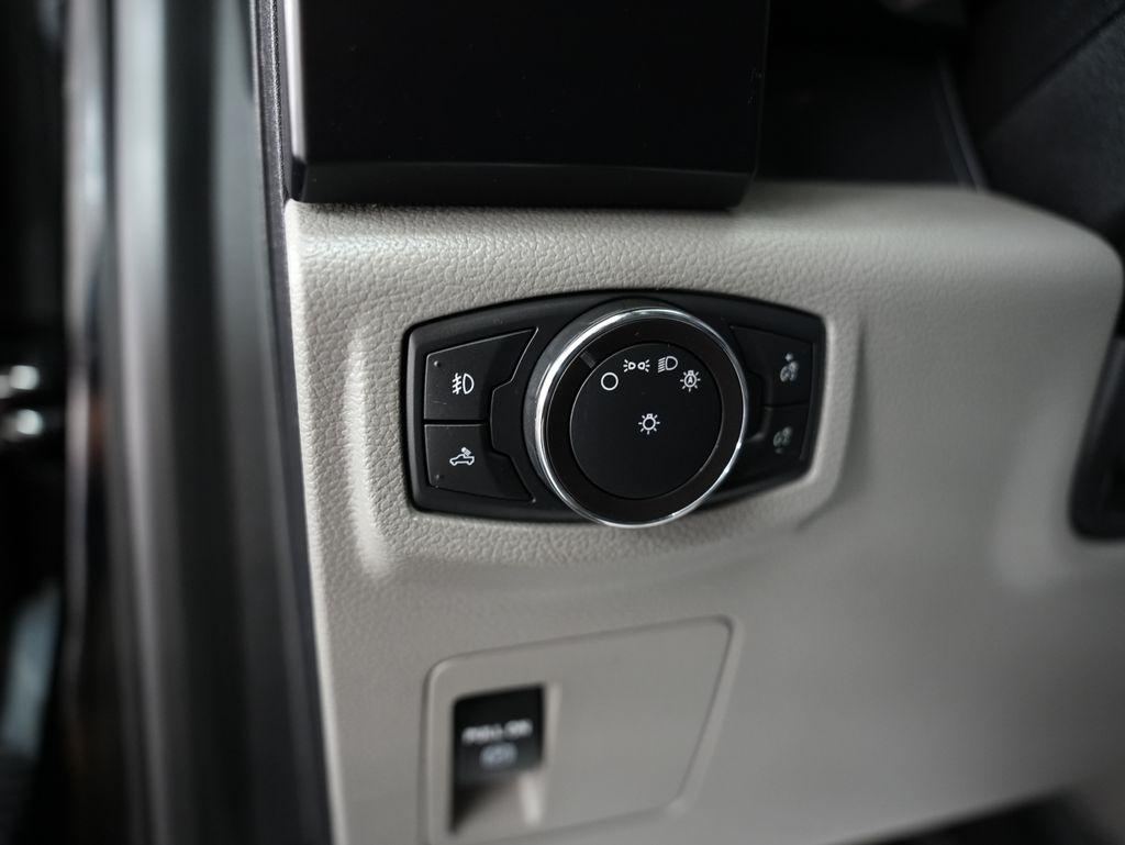 Ford F-150 Lariat 4WD SuperCrew 5.5' Box 2018