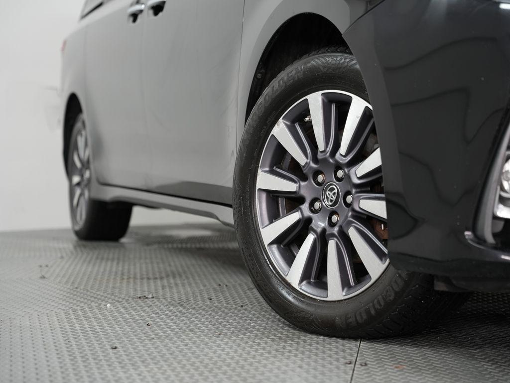 Toyota Sienna Limited Premium AWD 7-Passenger (Natl) 2018