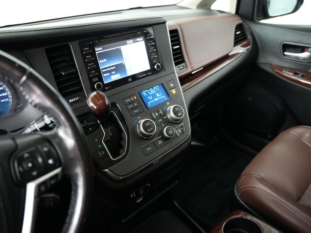 Toyota Sienna Limited Premium AWD 7-Passenger (Natl) 2018