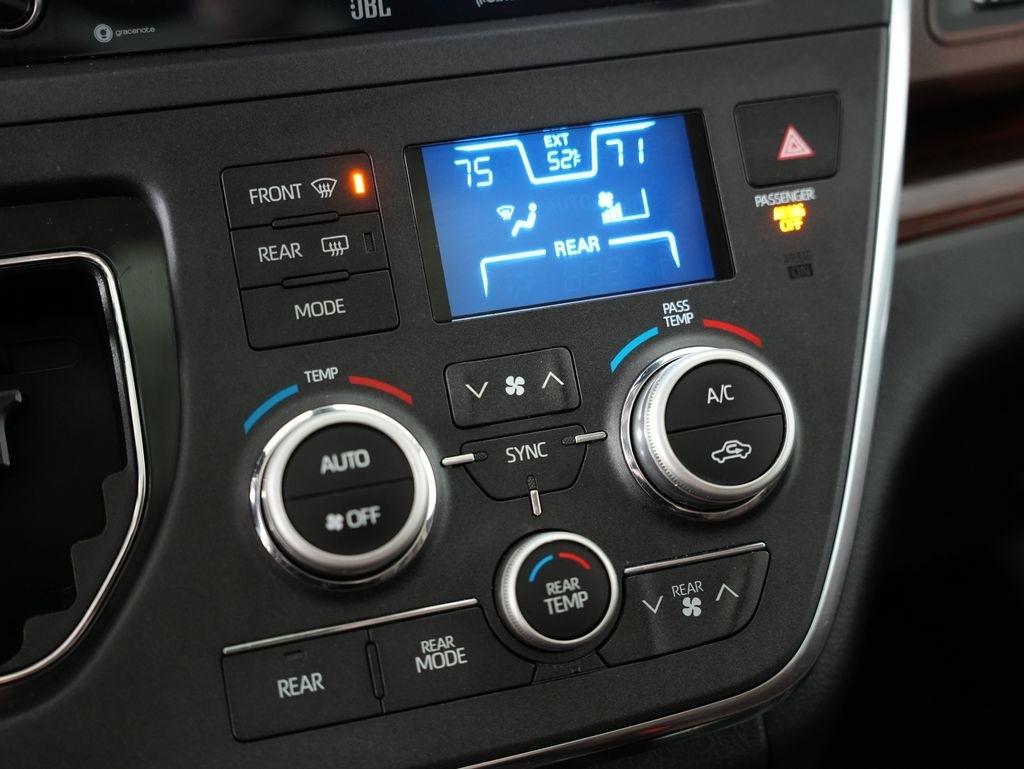 Toyota Sienna Limited Premium AWD 7-Passenger (Natl) 2018