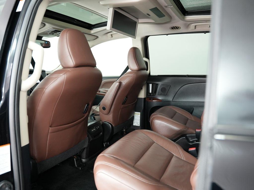 Toyota Sienna Limited Premium AWD 7-Passenger (Natl) 2018
