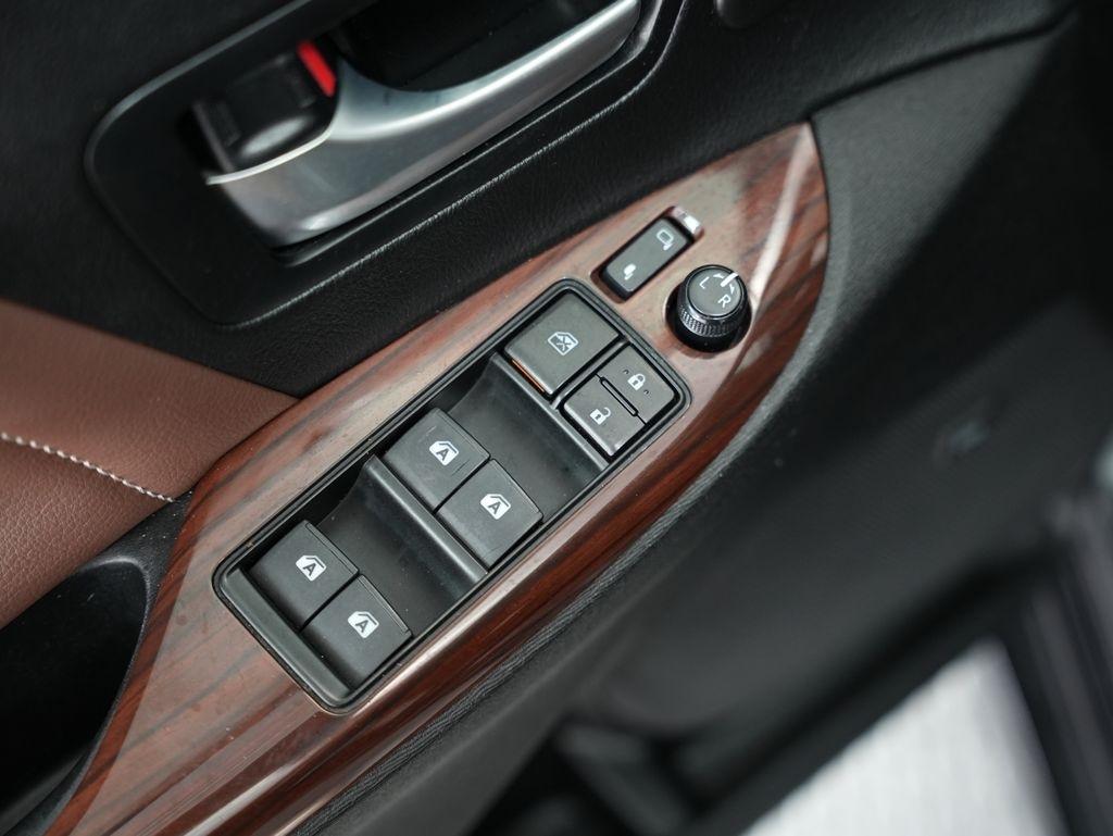 Toyota Sienna Limited Premium AWD 7-Passenger (Natl) 2018