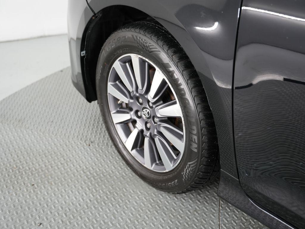 Toyota Sienna Limited Premium AWD 7-Passenger (Natl) 2018