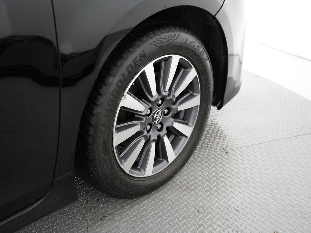 Toyota Sienna Limited Premium AWD 7-Passenger (Natl) 2018