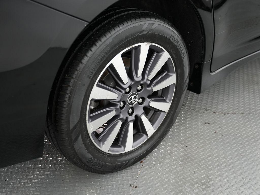 Toyota Sienna Limited Premium AWD 7-Passenger (Natl) 2018