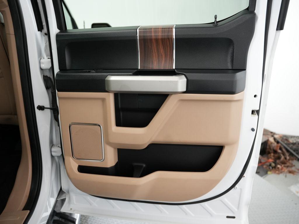 Ford F-150 4WD SuperCrew 145" King Ranch 2016