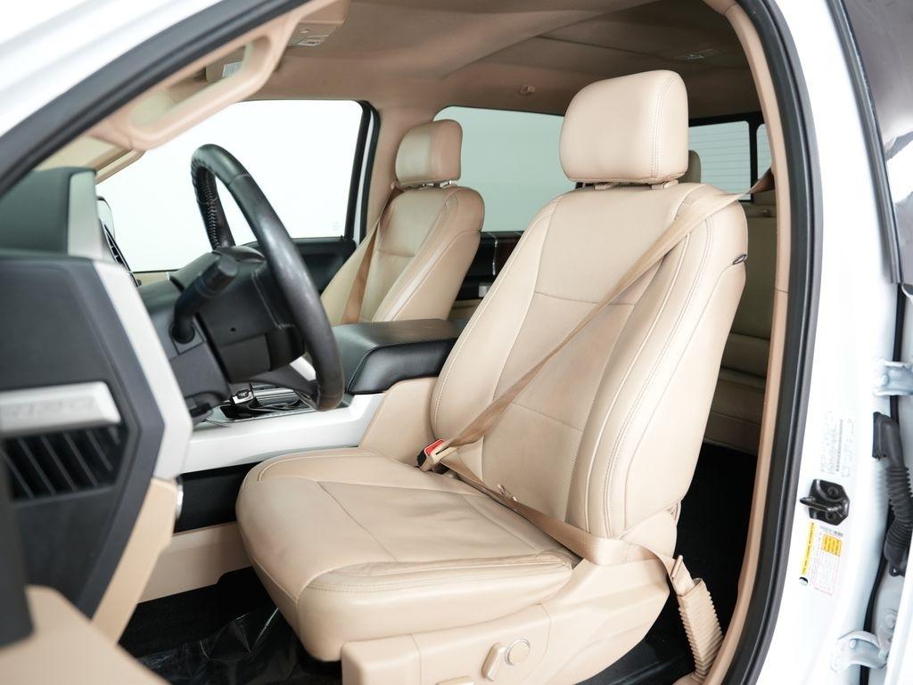 Ford F-150 4WD SuperCrew 145" King Ranch 2016