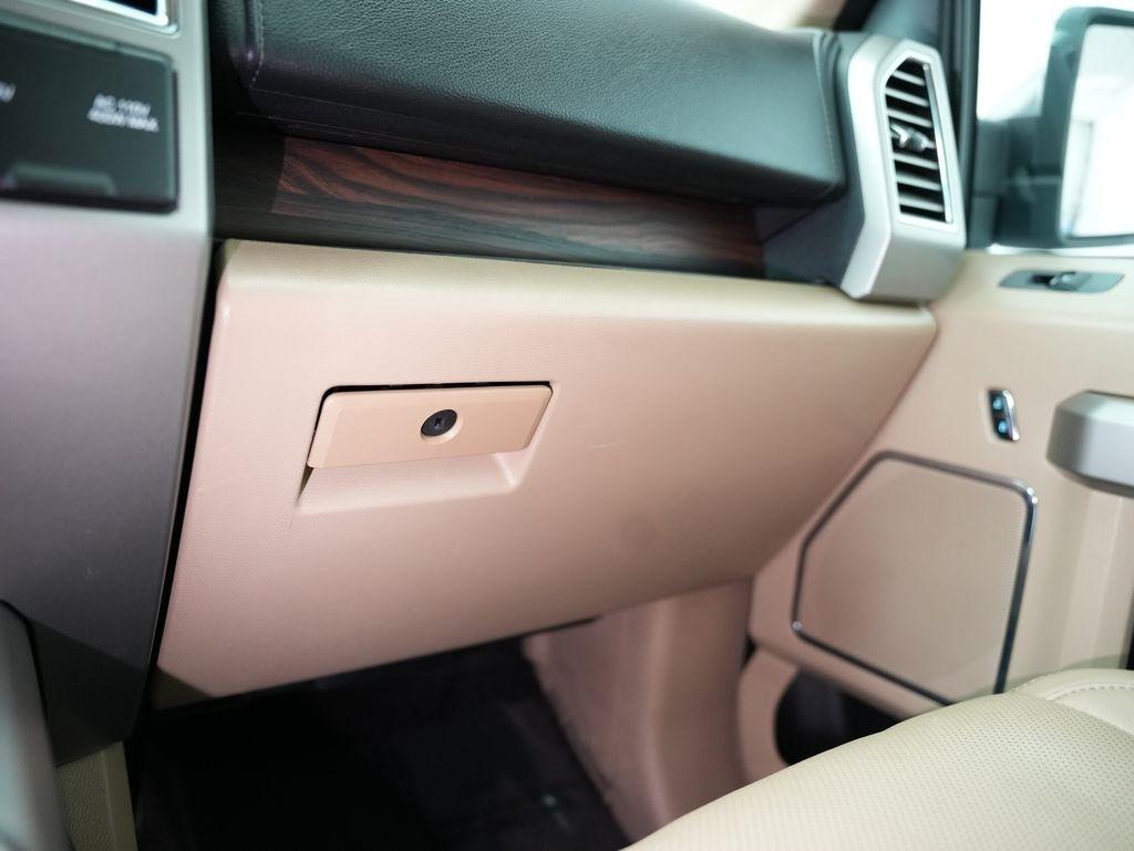 Ford F-150 4WD SuperCrew 145" King Ranch 2016