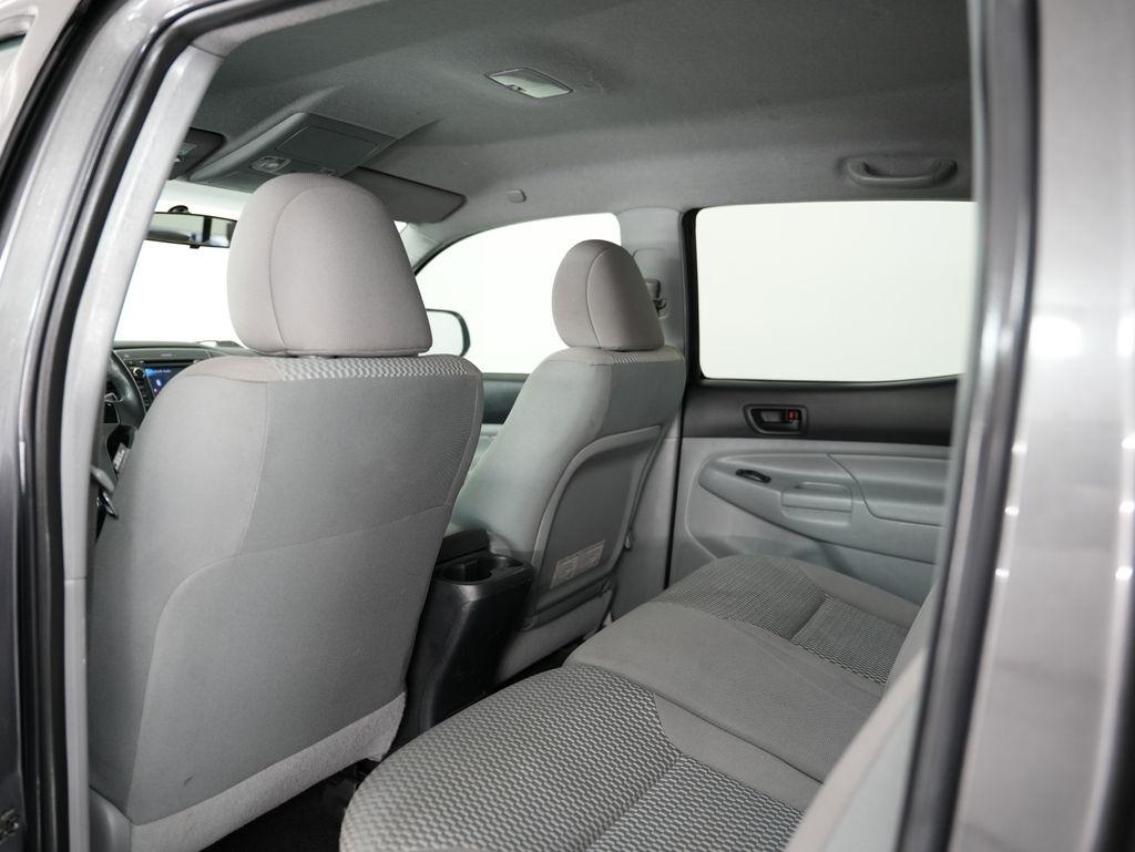 Toyota Tacoma 2WD Double Cab I4 AT PreRunner (Natl) 2013