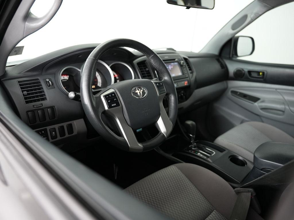 Toyota Tacoma 2WD Double Cab I4 AT PreRunner (Natl) 2013