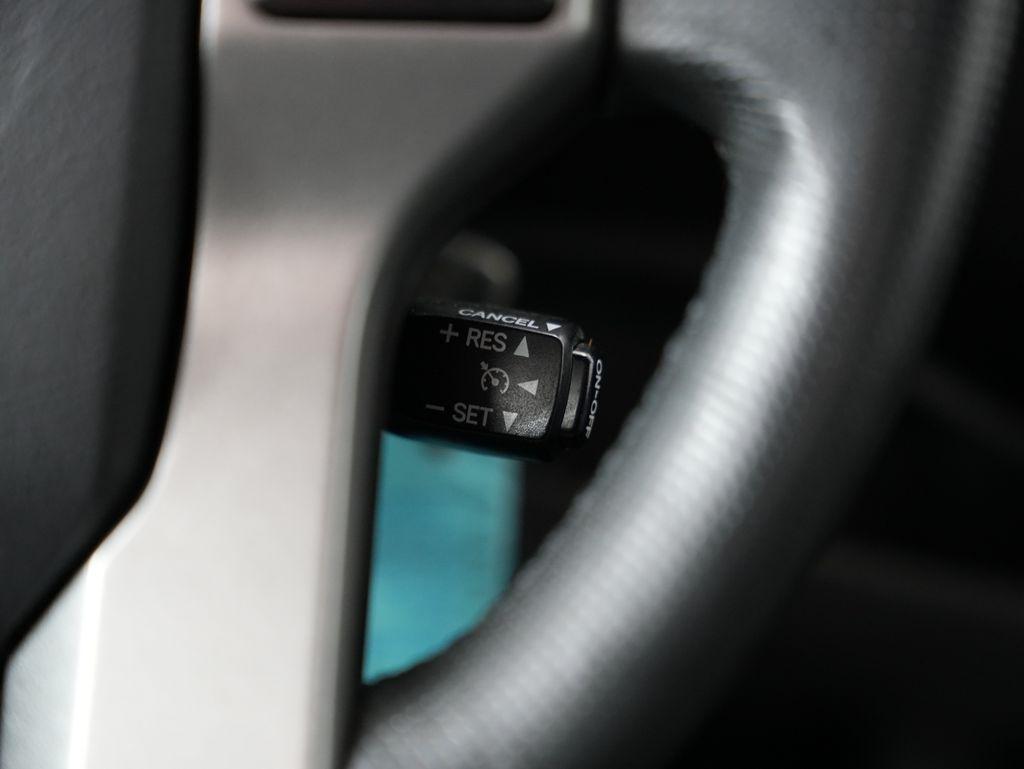 Toyota Tacoma 2WD Double Cab I4 AT PreRunner (Natl) 2013