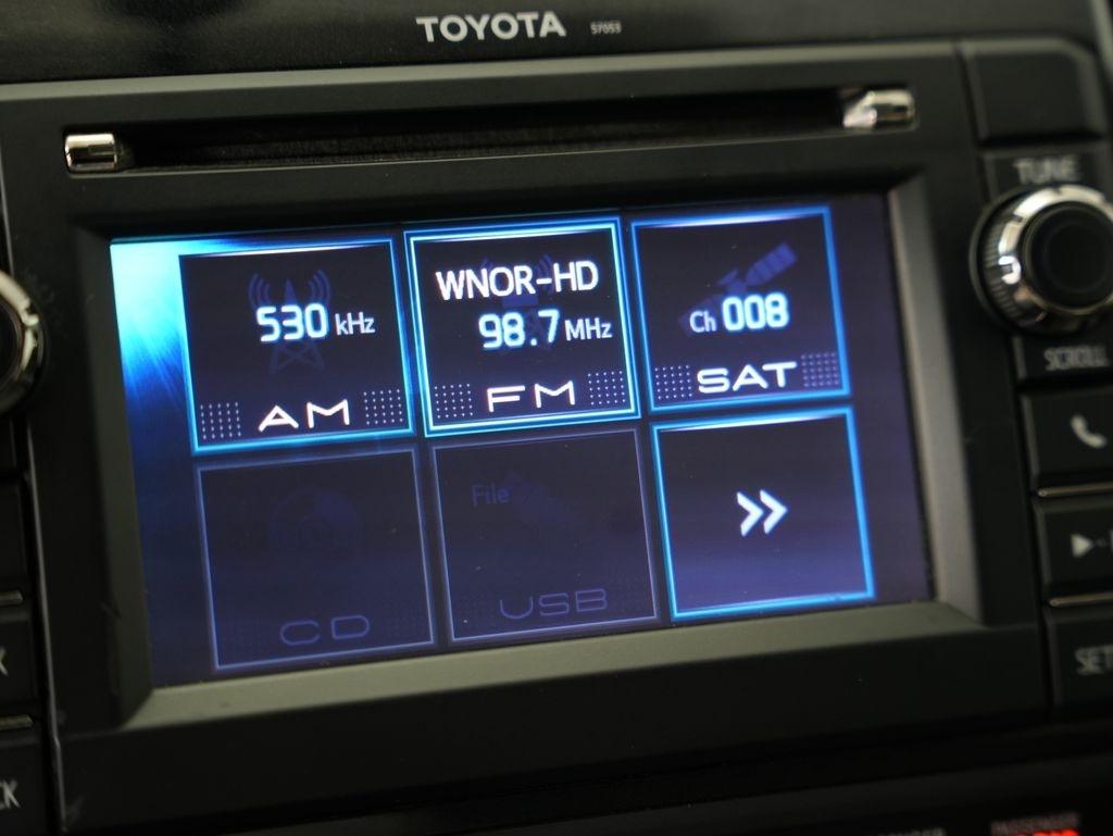 Toyota Tacoma 2WD Double Cab I4 AT PreRunner (Natl) 2013