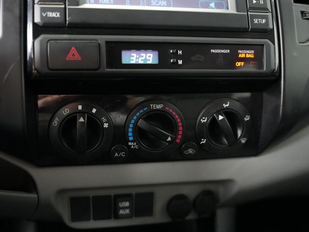 Toyota Tacoma 2WD Double Cab I4 AT PreRunner (Natl) 2013