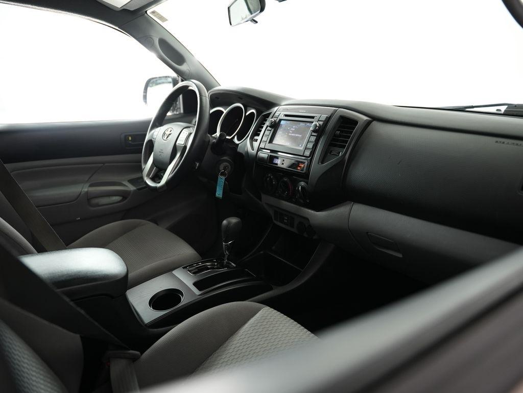 Toyota Tacoma 2WD Double Cab I4 AT PreRunner (Natl) 2013