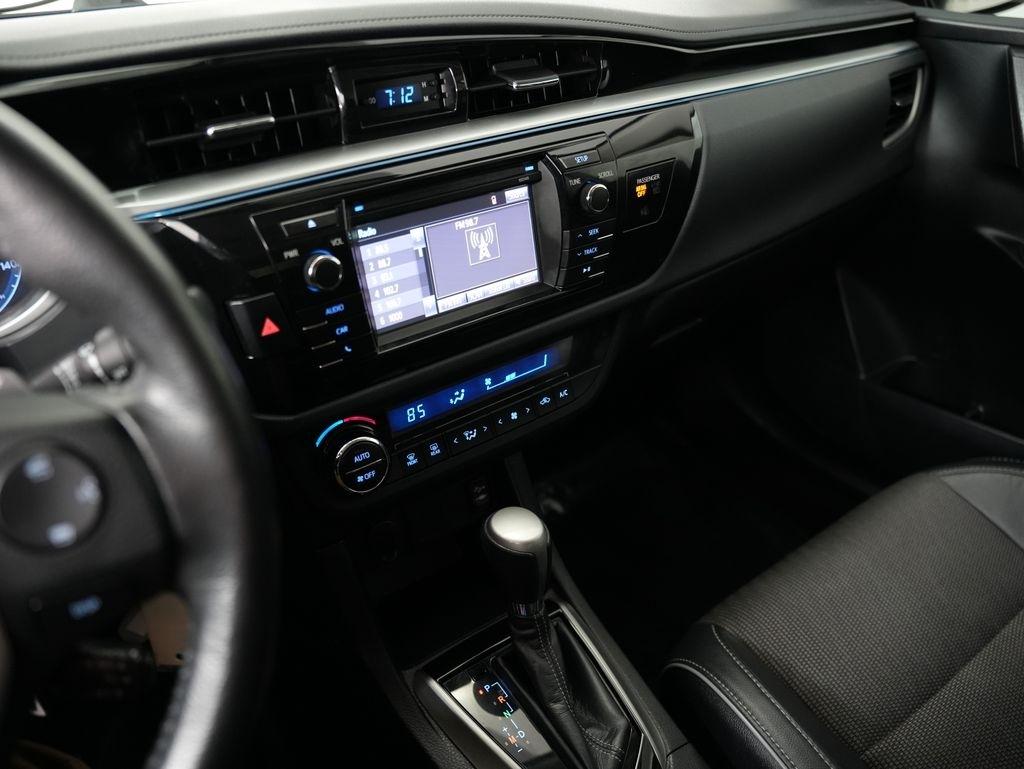 Toyota Corolla 4dr Sdn CVT LE Premium (Natl) 2014