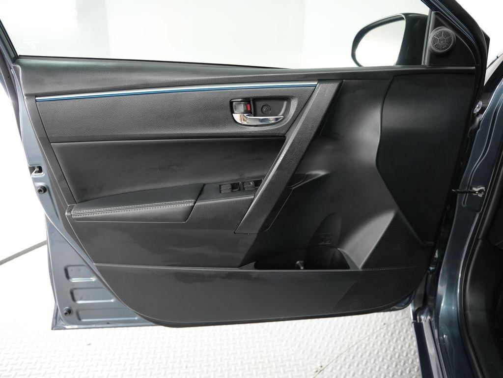 Toyota Corolla 4dr Sdn CVT LE Premium (Natl) 2014