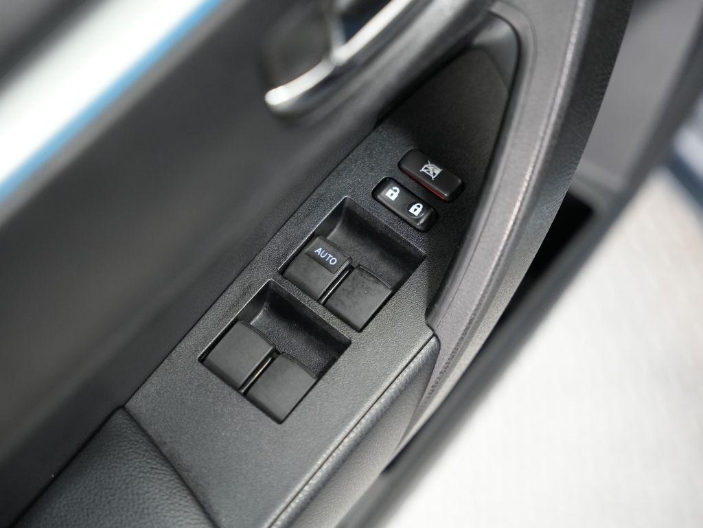 Toyota Corolla 4dr Sdn CVT LE Premium (Natl) 2014