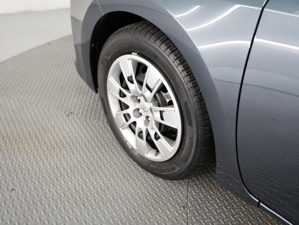 Toyota Corolla 4dr Sdn CVT LE Premium (Natl) 2014