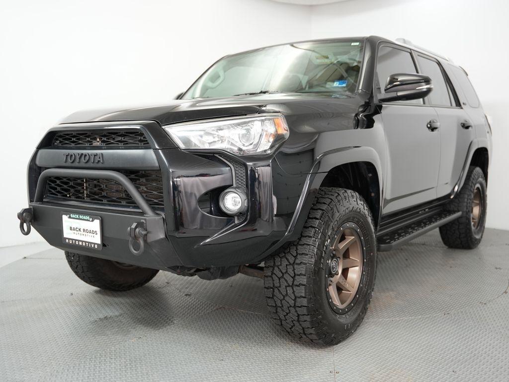 Toyota 4Runner TRD Off Road Premium 4WD (Natl) 2018