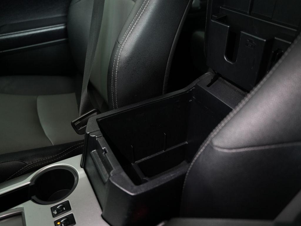 Toyota 4Runner TRD Off Road Premium 4WD (Natl) 2018