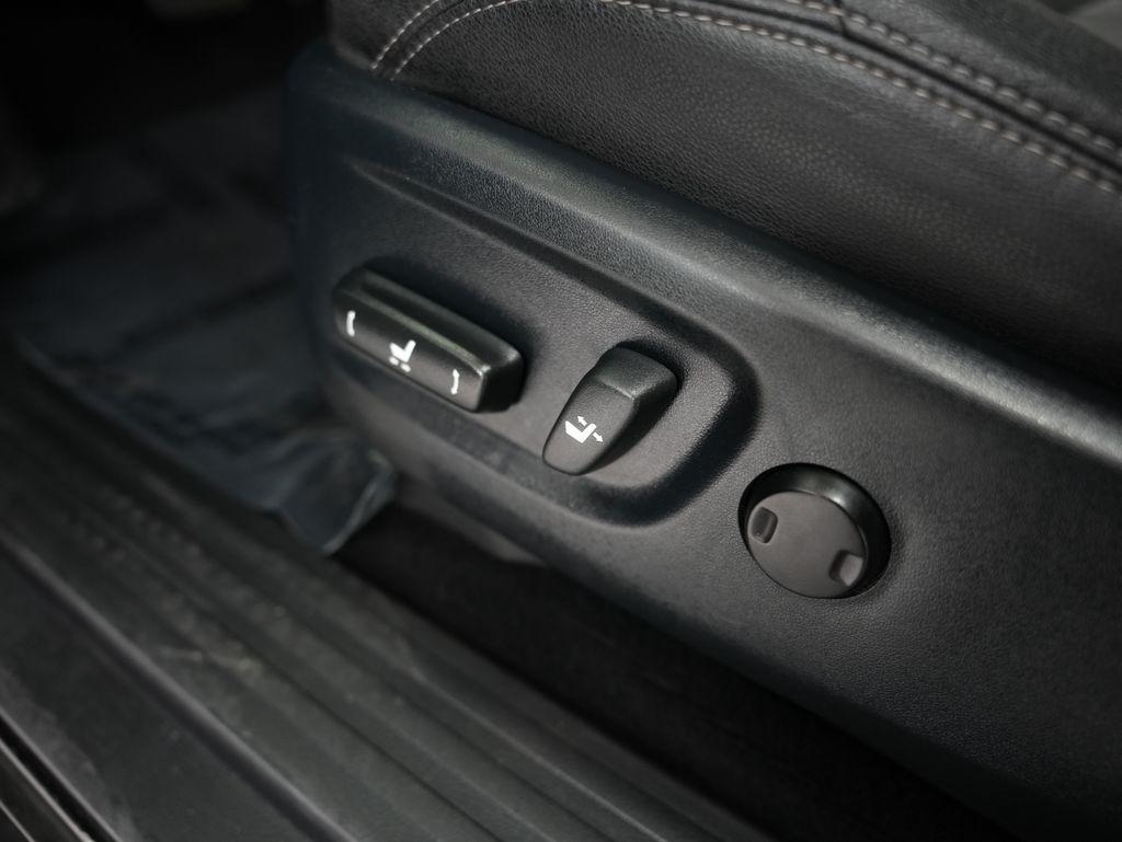 Toyota 4Runner TRD Off Road Premium 4WD (Natl) 2018