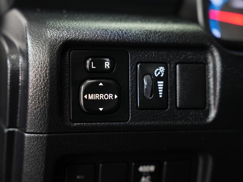 Toyota 4Runner TRD Off Road Premium 4WD (Natl) 2018