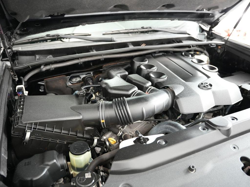 Toyota 4Runner TRD Off Road Premium 4WD (Natl) 2018