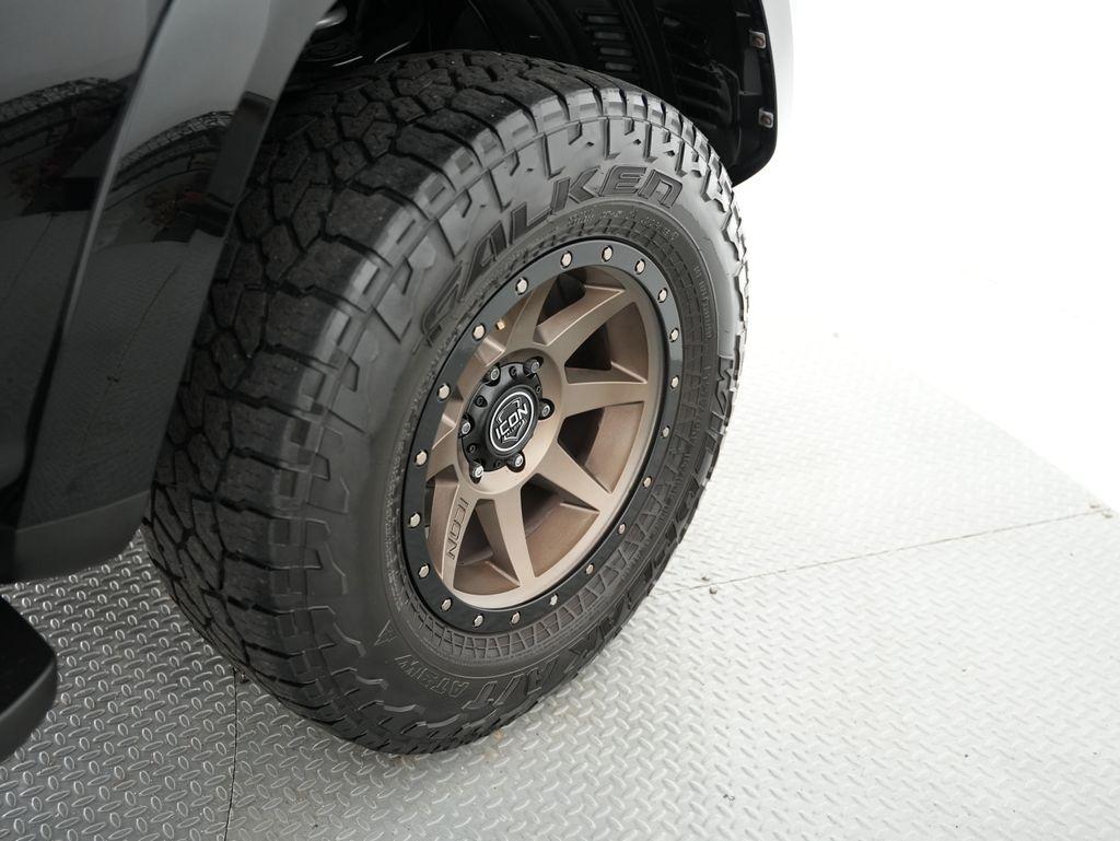 Toyota 4Runner TRD Off Road Premium 4WD (Natl) 2018