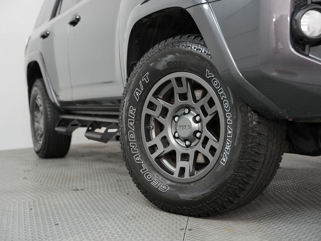 Toyota 4Runner TRD Off Road Premium 4WD (Natl) 2020