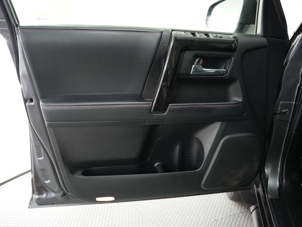 Toyota 4Runner TRD Off Road Premium 4WD (Natl) 2020