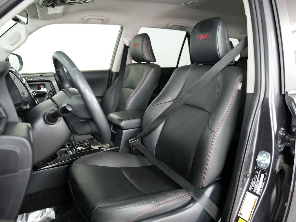 Toyota 4Runner TRD Off Road Premium 4WD (Natl) 2020