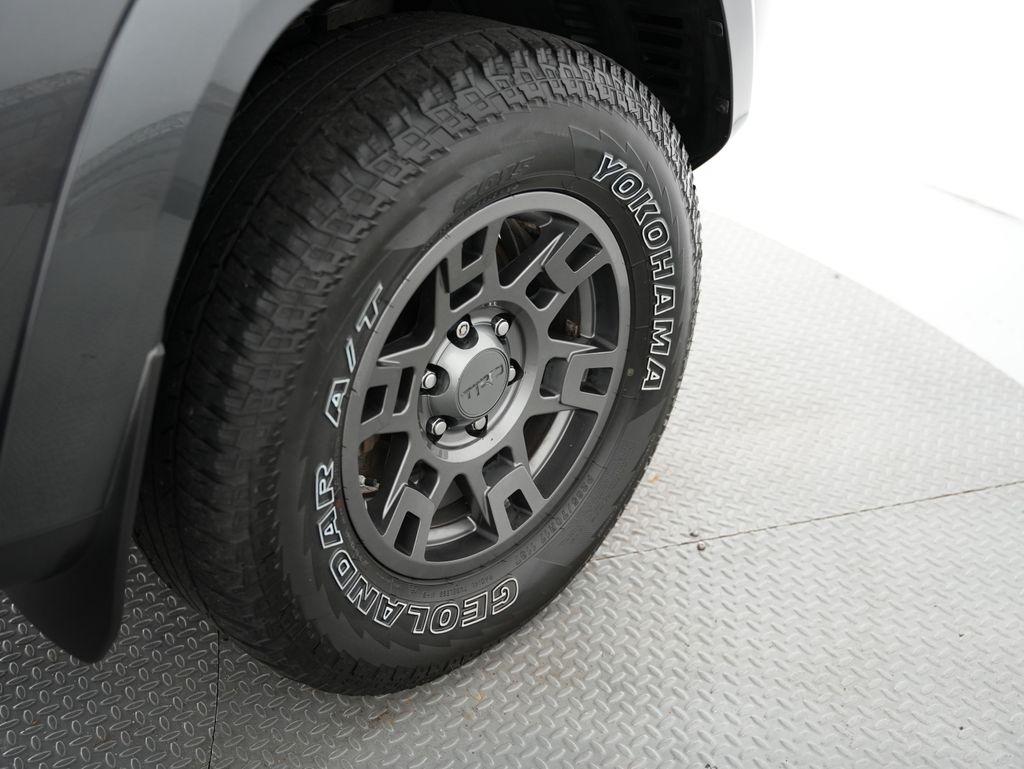 Toyota 4Runner TRD Off Road Premium 4WD (Natl) 2020