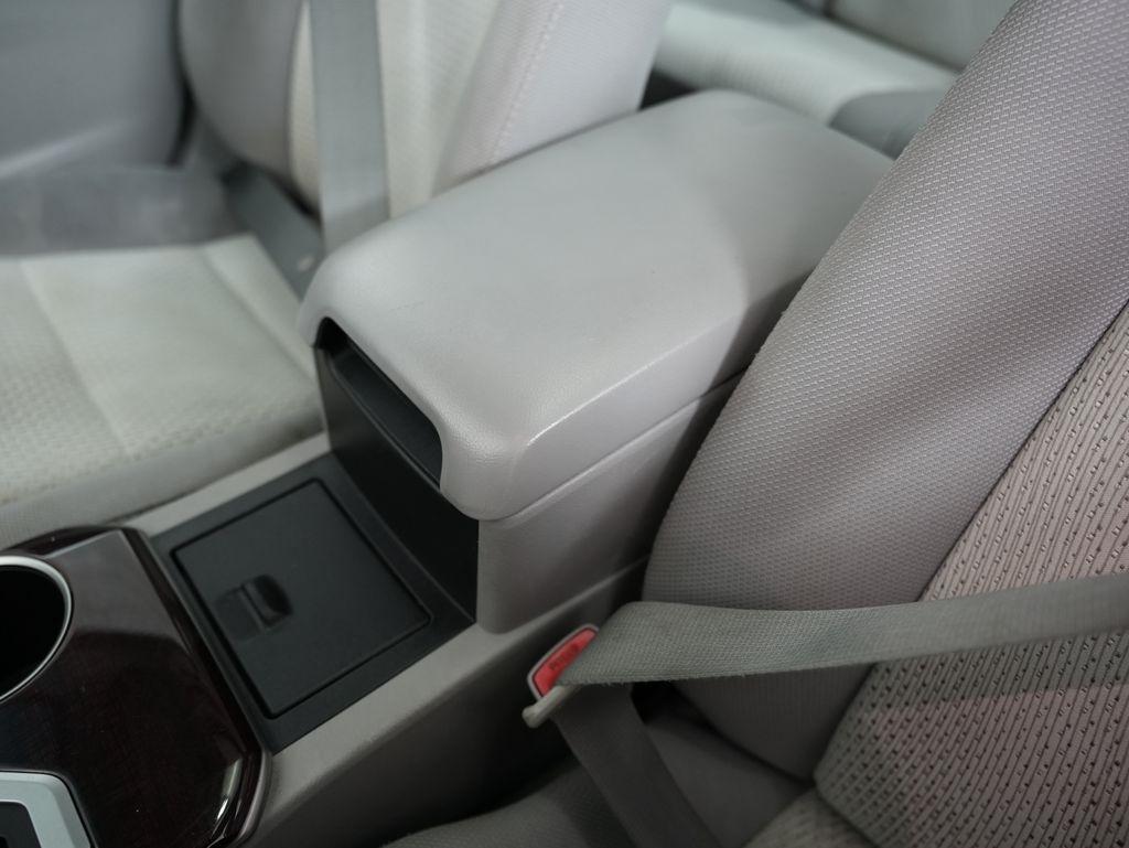 Toyota Camry 2014.5 4dr Sdn I4 Auto SE Sport (Natl) 2014