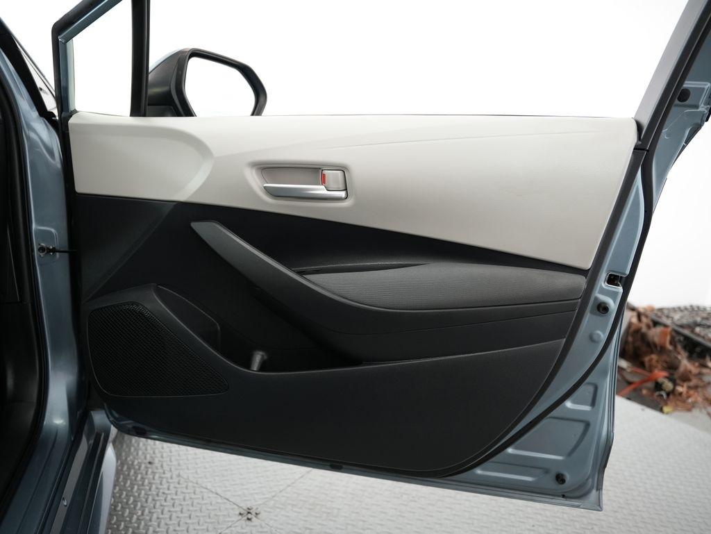 Toyota Corolla LE CVT (Natl) 2020