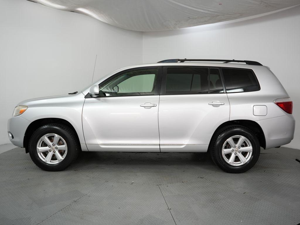 Toyota Highlander FWD 4dr Base (Natl) 2008