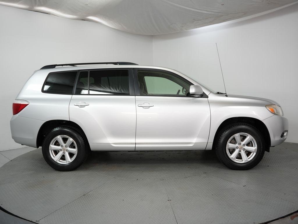 Toyota Highlander FWD 4dr Base (Natl) 2008