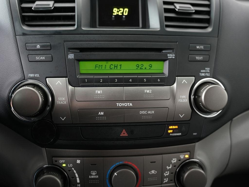 Toyota Highlander FWD 4dr Base (Natl) 2008