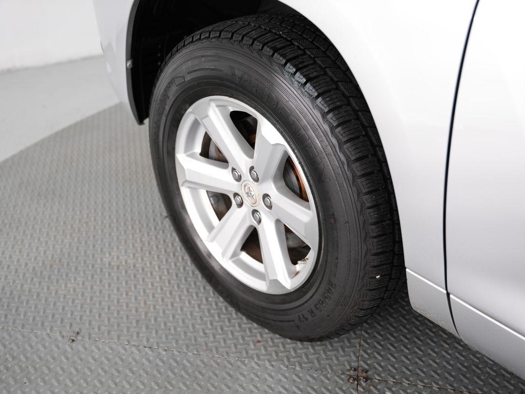 Toyota Highlander FWD 4dr Base (Natl) 2008