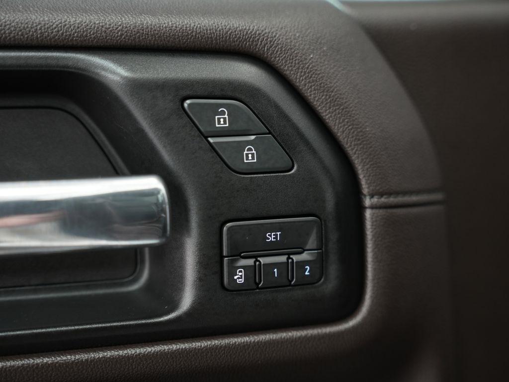 GMC Sierra 1500 4WD Crew Cab 147" Denali 2019