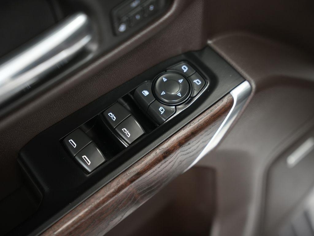 GMC Sierra 1500 4WD Crew Cab 147" Denali 2019