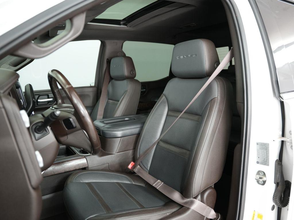 GMC Sierra 1500 4WD Crew Cab 147" Denali 2019