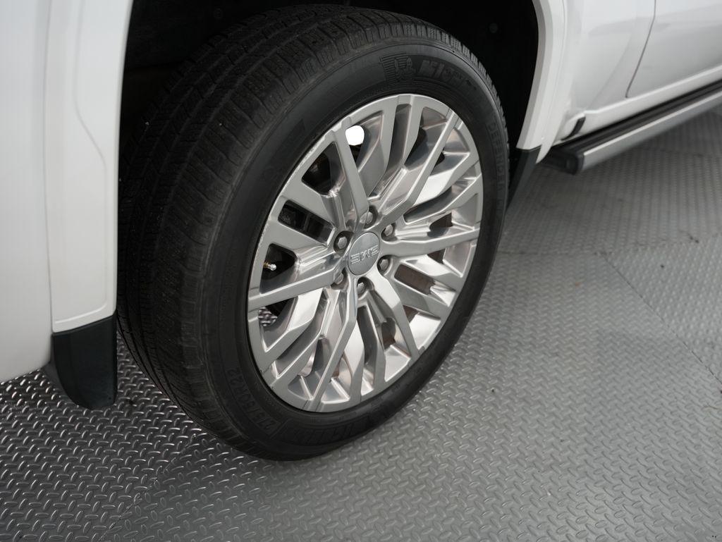 GMC Sierra 1500 4WD Crew Cab 147" Denali 2019