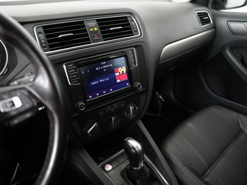 Volkswagen Jetta Sedan 4dr Auto 1.4T SE 2016