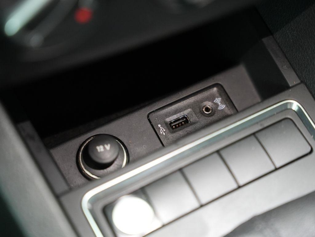 Volkswagen Jetta Sedan 4dr Auto 1.4T SE 2016